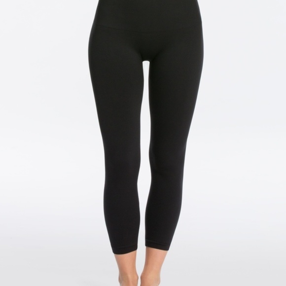 SPANX Pants - NWT Spanx Look At Me Now Cropped Leggings BLACK 1X